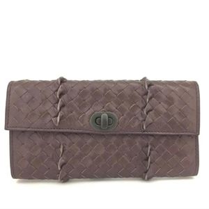 Bottega Veneta Intrecciato Lambskin Turnlock Bifold Long Wallet. Watch Video!